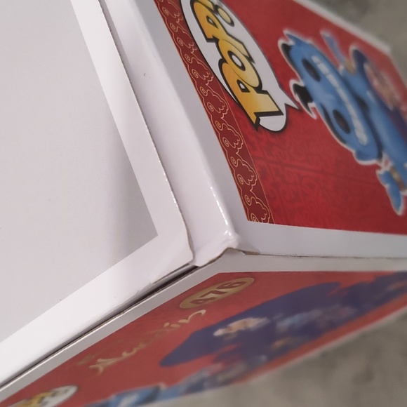 ๐ Exclusive Diamond collection Aladdin Genie with golden lamp Funko Pop! - Picture 7 of 7